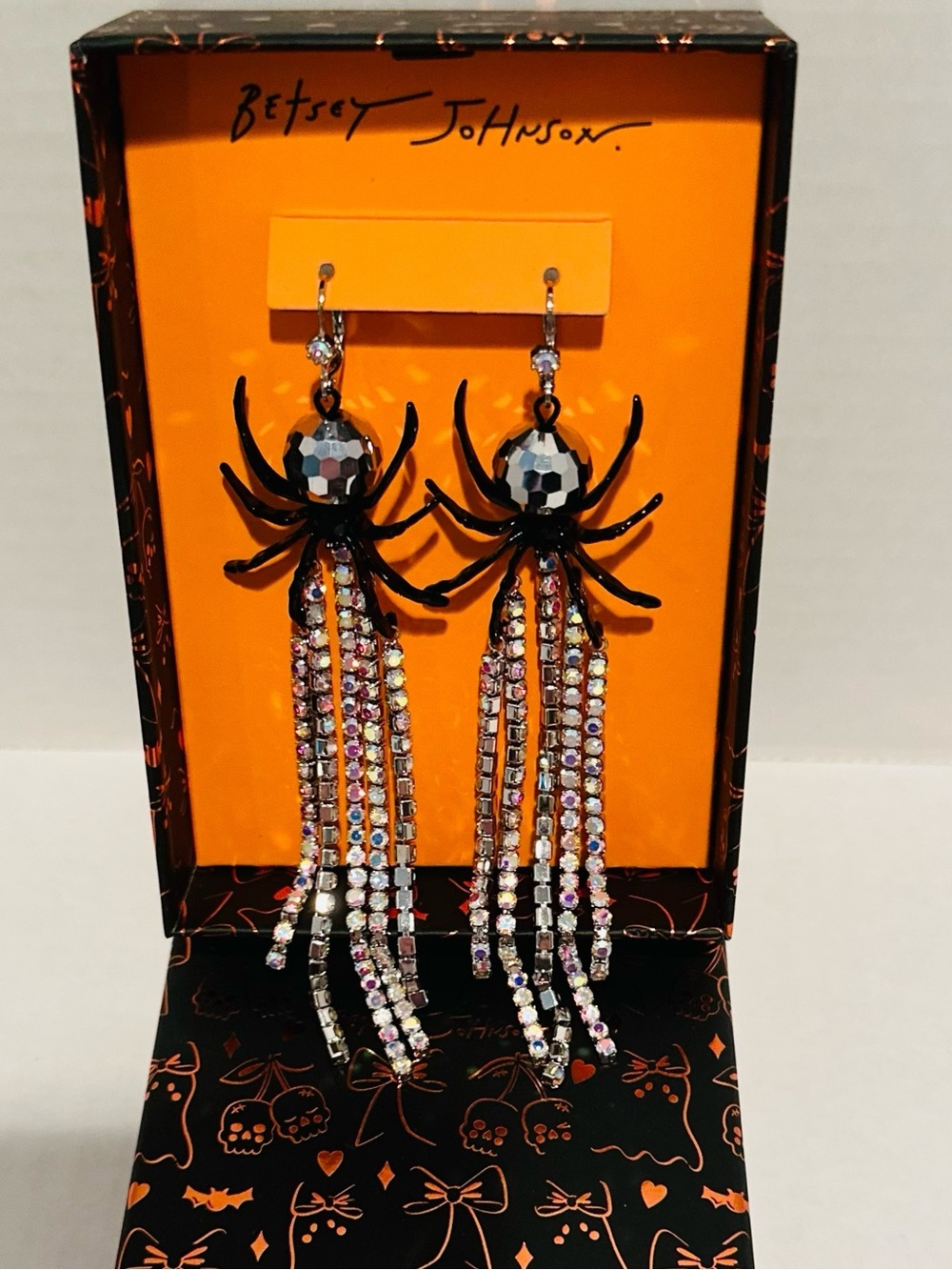 Betsey Johnson NWT Crystal Disco Spider Drop Earrings - Picture 1 of 3